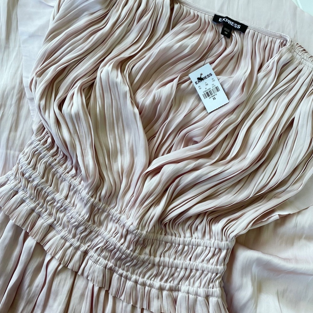 Express - Greek Goddess vibe midi dress - Blush pink - Size XS